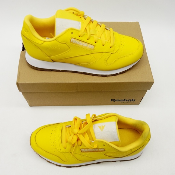 womens reebok classic athletic shoe